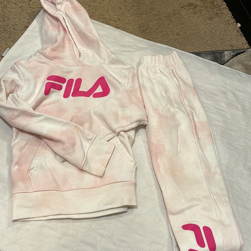Comfort joggers set by fila